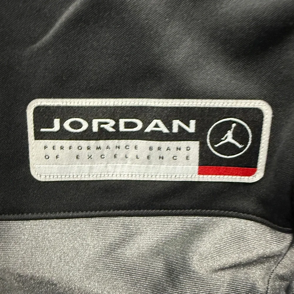Jordan Jersey Mens Medium Black Silver Oversized V-Neck Hockey Style HV0109-010
